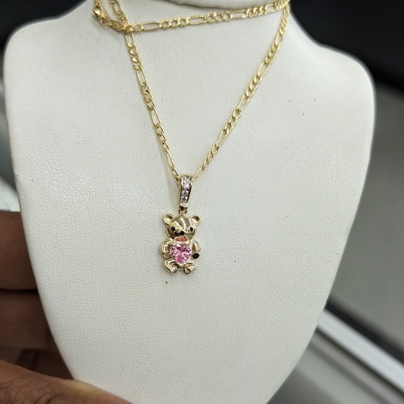 10kt Real Gold Teddy Bear Pendant And Figaro Chain